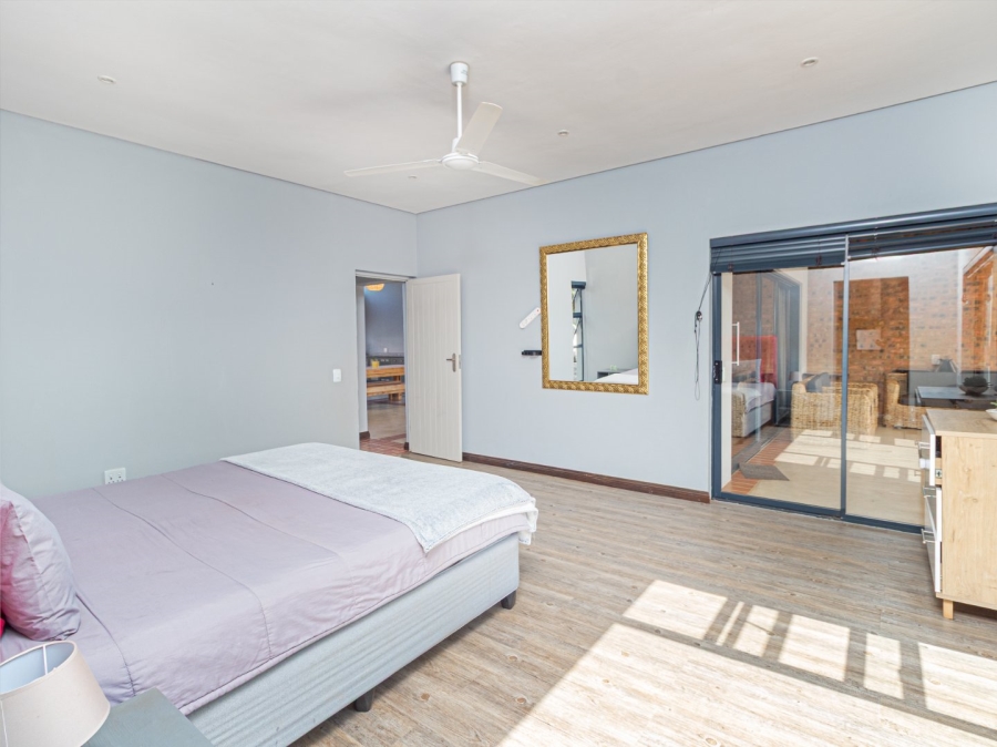 3 Bedroom Property for Sale in The Coves North West